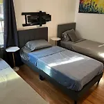 4 Bedroom 3 Bathroom Urban Oasis Near Universal Studio And Hollywood For 10