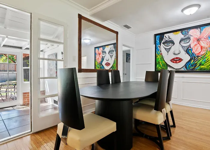 4 Bedroom 3 Bathroom Urban Oasis Near Universal Studio And Hollywood For 10