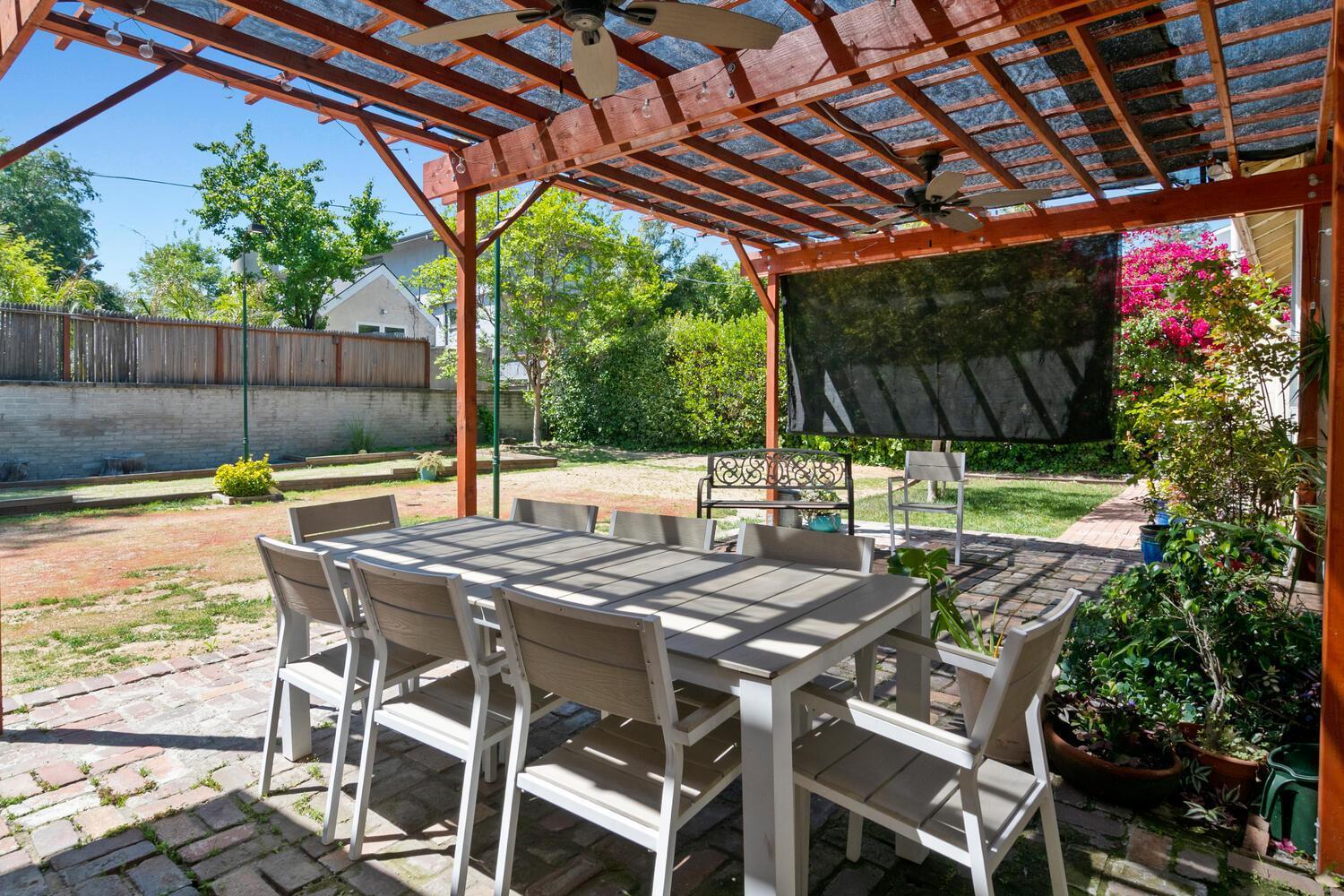Holiday home 4 Bedroom 3 Bathroom Urban Oasis Near Universal And Hollywood For 8 Los Angeles