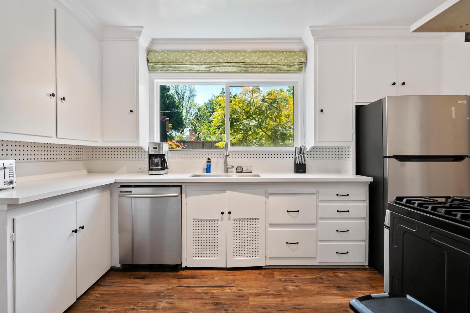 Holiday home 4 Bedroom 3 Bathroom Urban Oasis Near Universal And Hollywood For 8 *