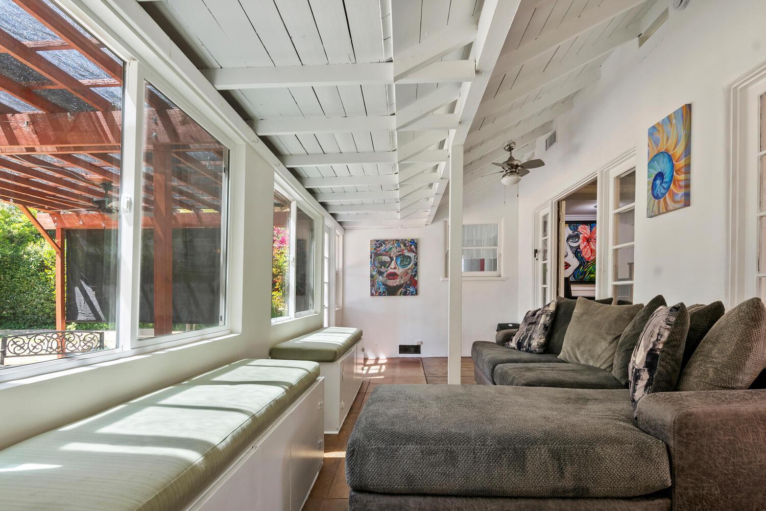 4 Bedroom 3 Bathroom Urban Oasis Near Universal And Hollywood For 8 Hébergement de vacances *